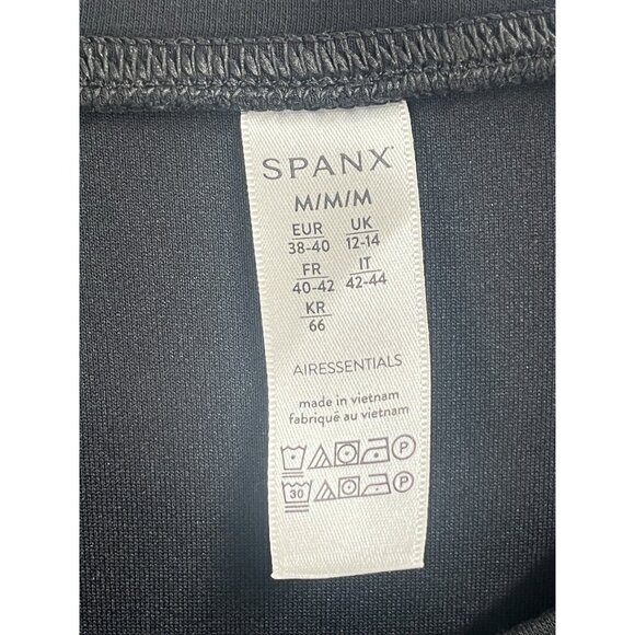 Spanx Essentials Black Sleeveless Shift Dress Sz Medium Pockets Crew Neck - Picture 4 of 6